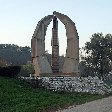 Szálloda Tisa *